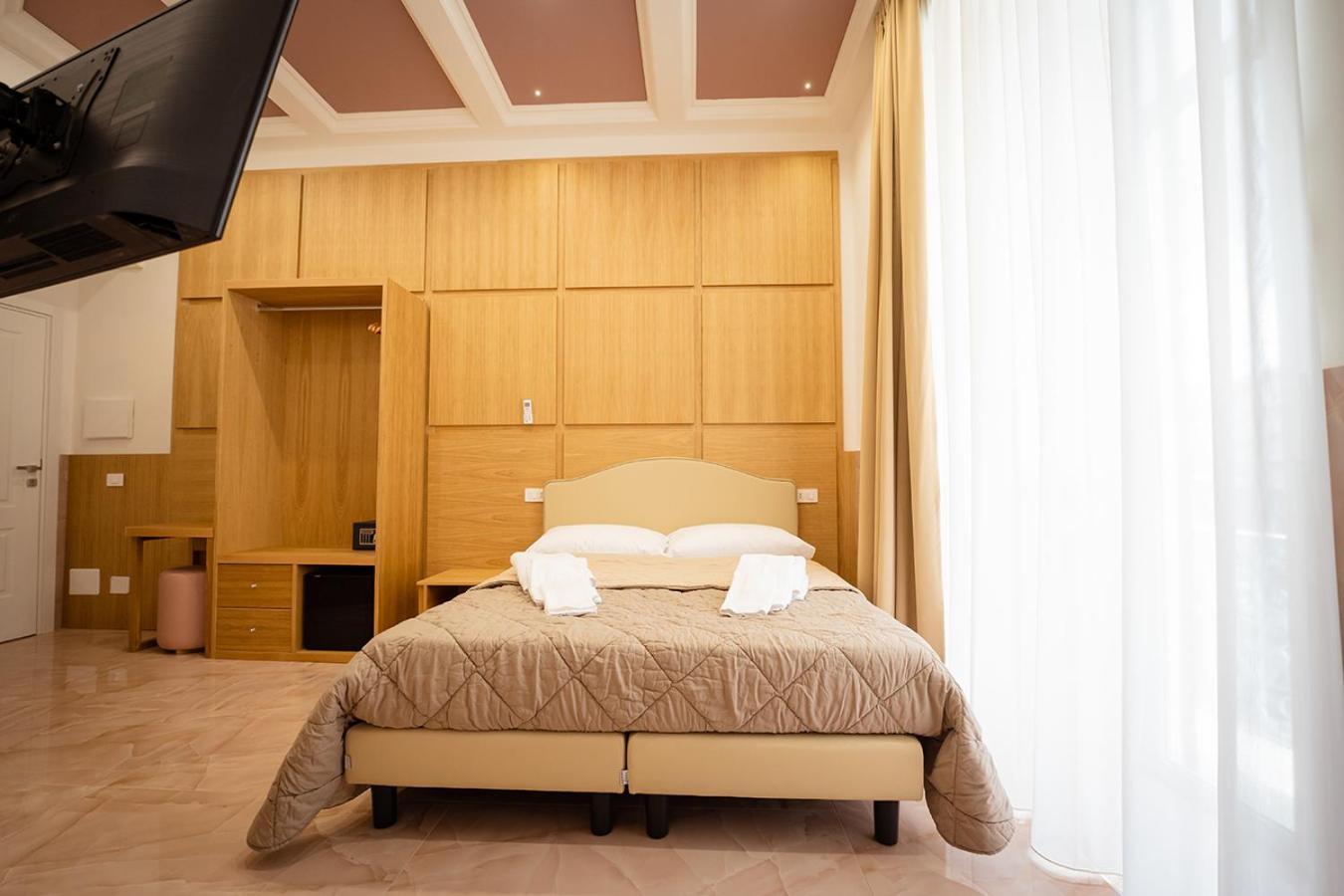 P.c. Boutique H. Lifestyle, Centro, By Clapa Group Dislocated Hospitality * Neapel